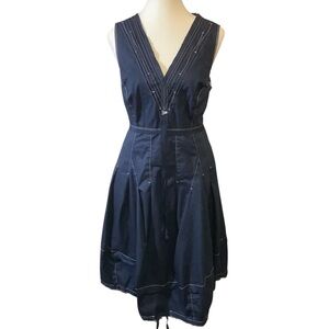 ALBERTO MAKALI BLUE V-NECK MIDI DRESS WITH WHITE CONTRAST STITCHING/ Size 14